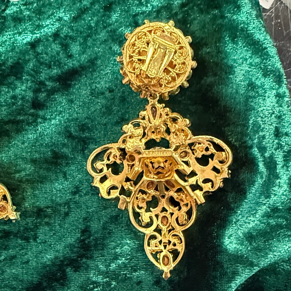 Barrera Gold Crystal Chandelier Clip Earrings - Picture 3 of 6